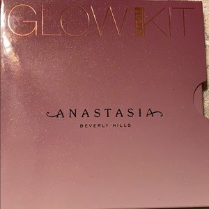 Anastasia glow sugar kit